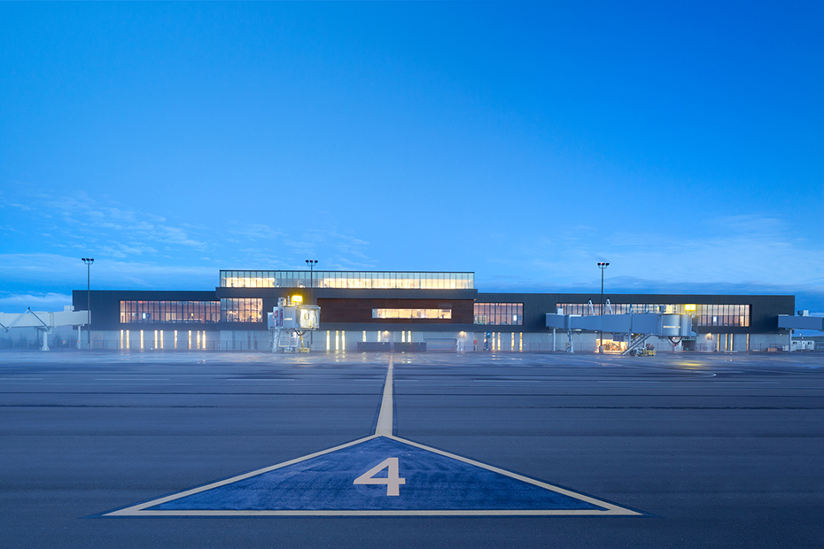 office of mcfarlane biggar architects + designers, Fort McMurray, Alberta, Canada, Fort McMurray International Airport