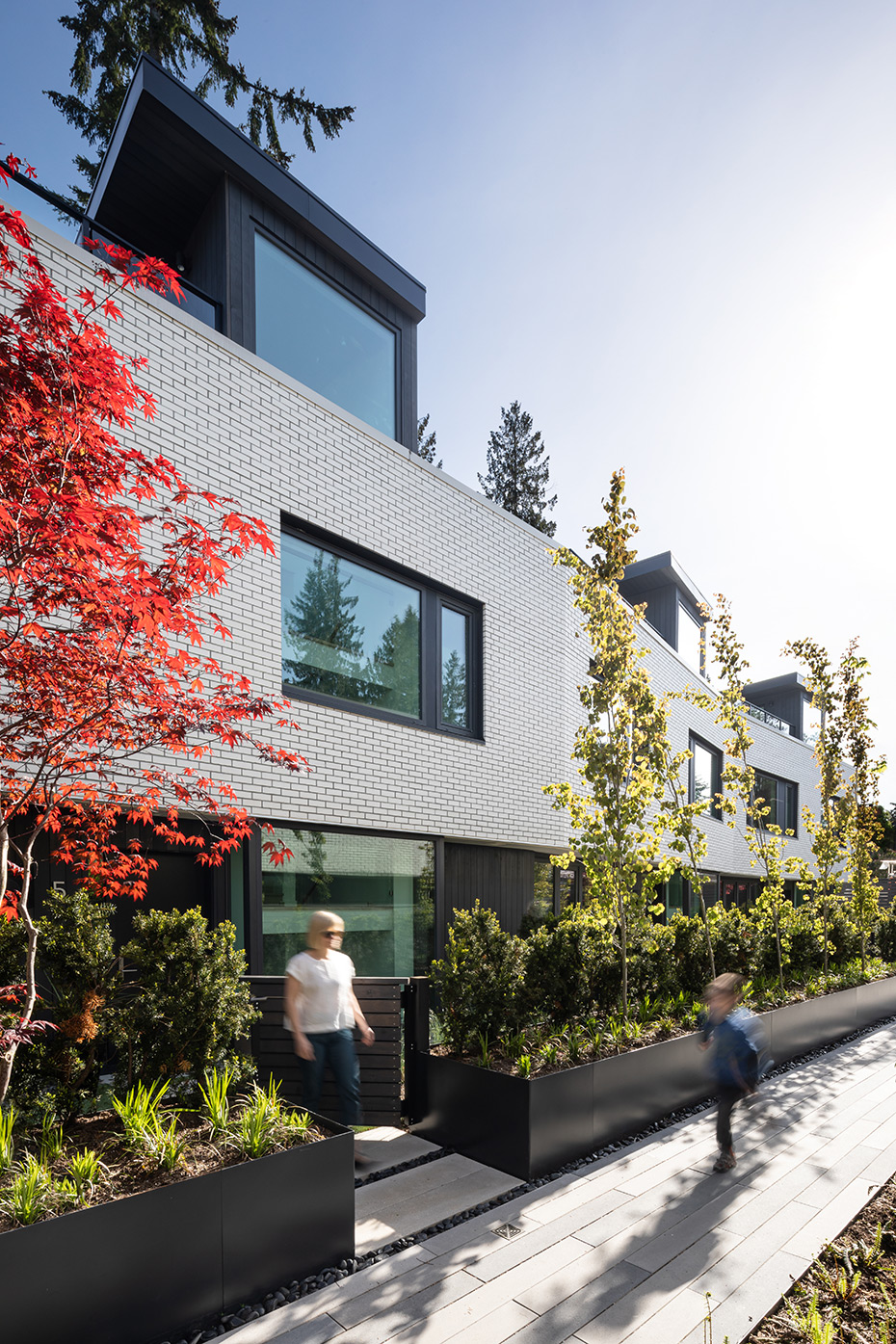 office of mcfarlane biggar architects + designers, North Vancouver, British Columbia, Canada, Edgemont Boulevard Townhomes