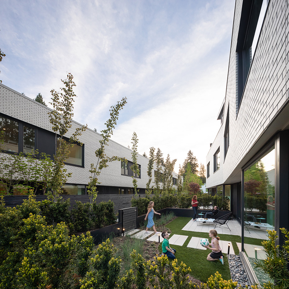 office of mcfarlane biggar architects + designers, North Vancouver, British Columbia, Canada, Edgemont Boulevard Townhomes