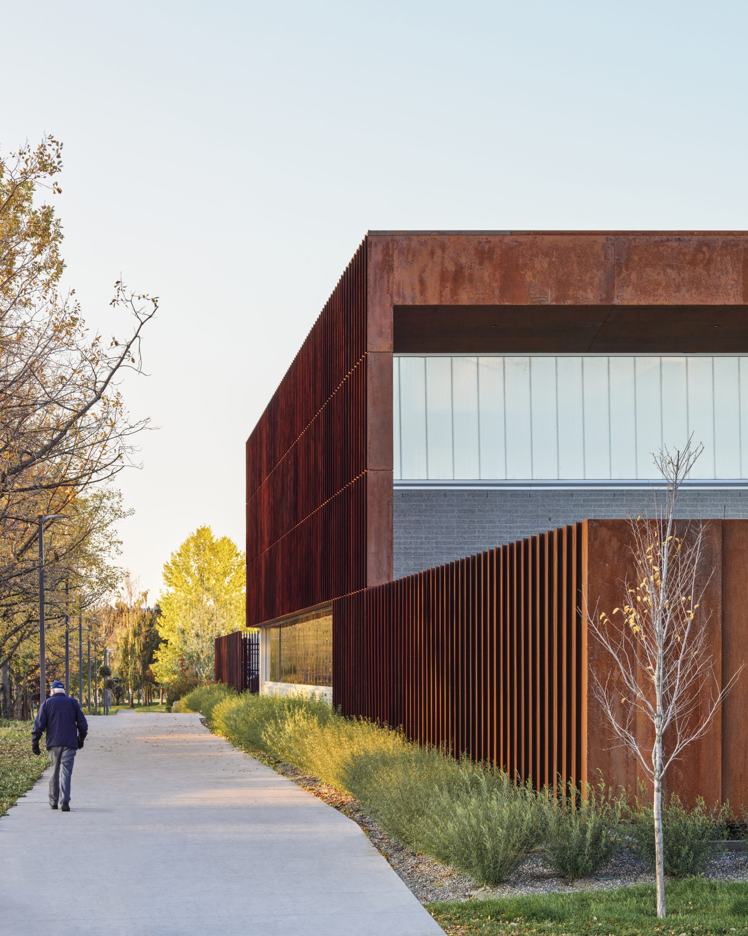 office of mcfarlane biggar architects + designers, Prince George, British Columbia, Canada, College of New Caledonia Heavy Mechanical Trades Training Facility