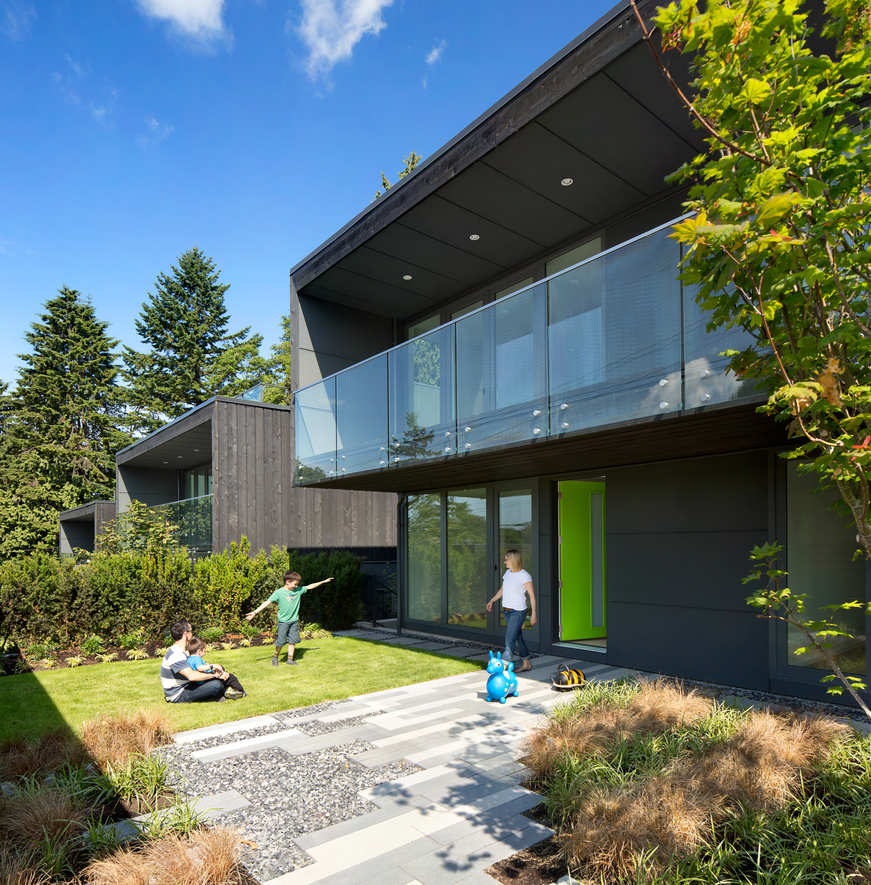 office of mcfarlane biggar architects + designers, North Vancouver, BC, houses at 1340