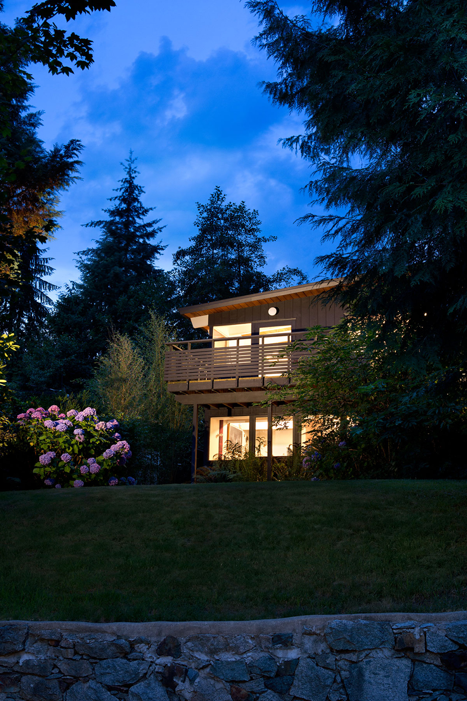 office of mcfarlane biggar architects + designers, North Vancouver, British Columbia, Canada, Canyon House